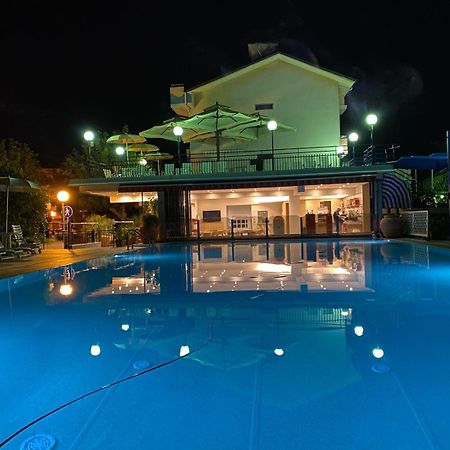 Hotel Minerva Gatteo a Mare Extérieur photo