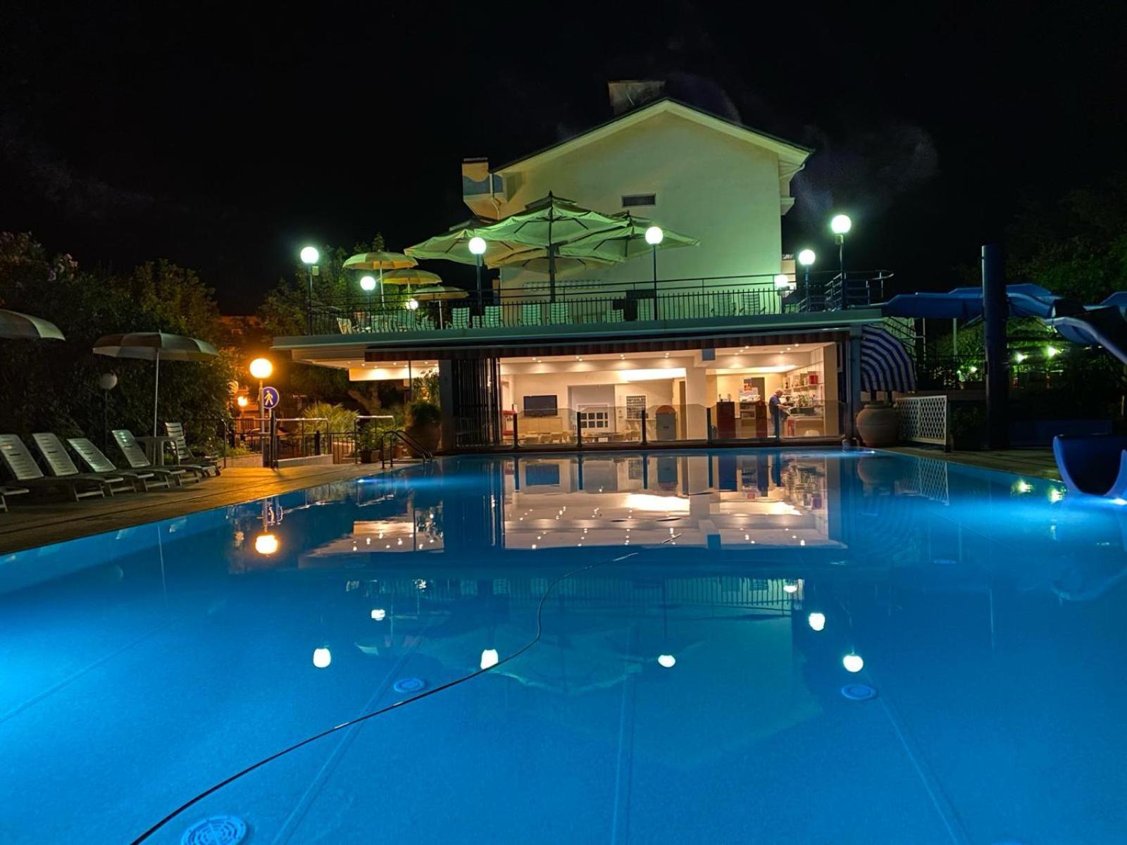 Hotel Minerva Gatteo a Mare Extérieur photo